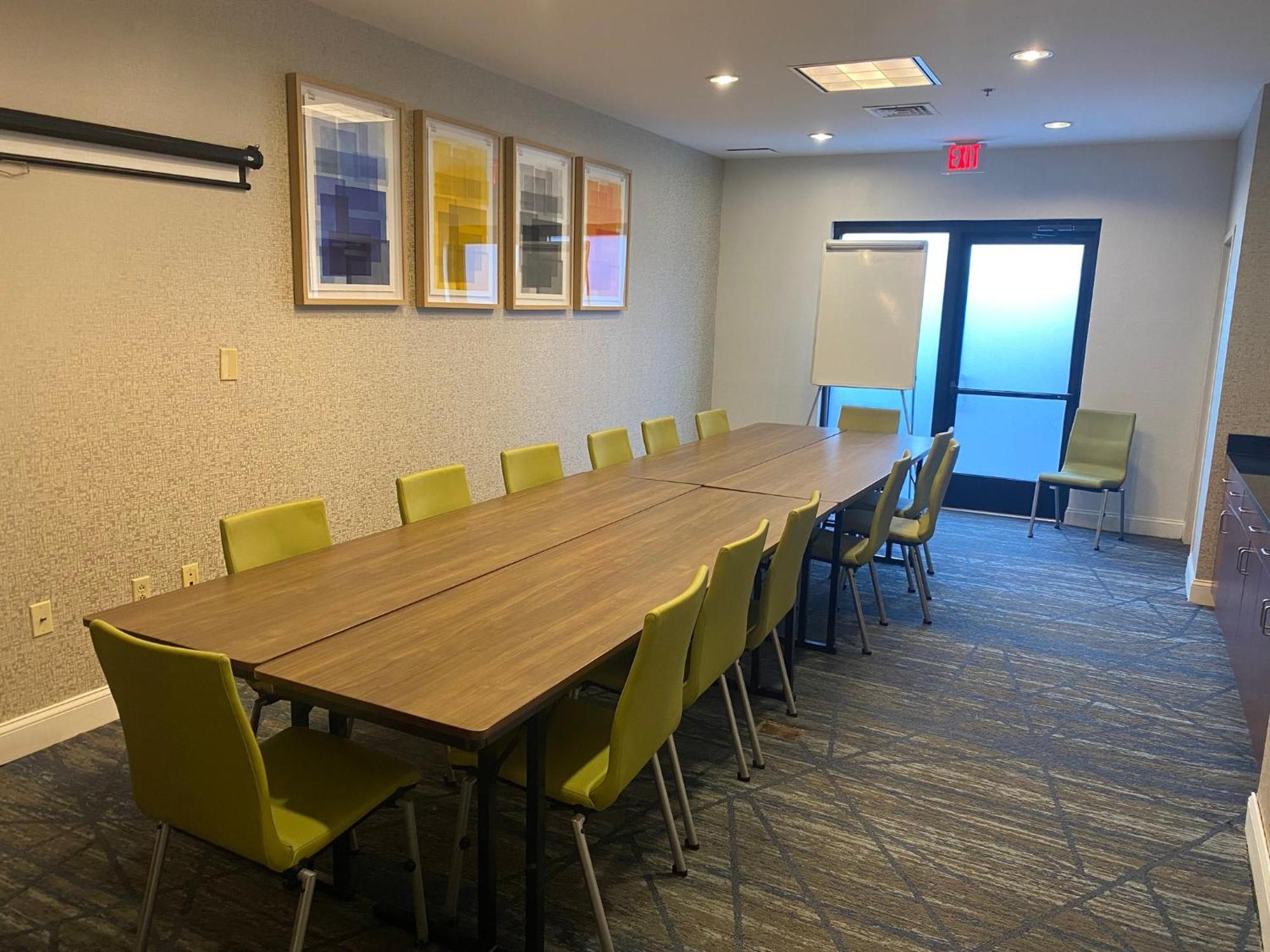 Holiday Inn Express & Suites Dyersburg By Ihg מראה חיצוני תמונה