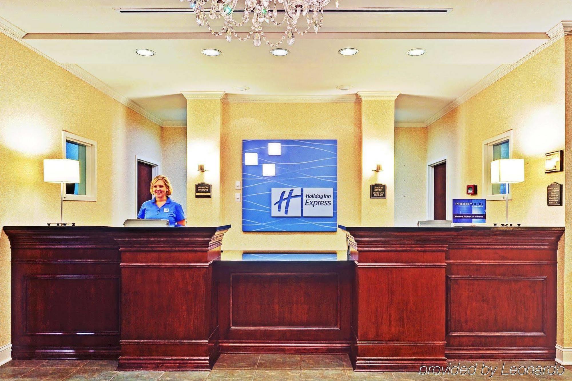Holiday Inn Express & Suites Dyersburg By Ihg מראה פנימי תמונה