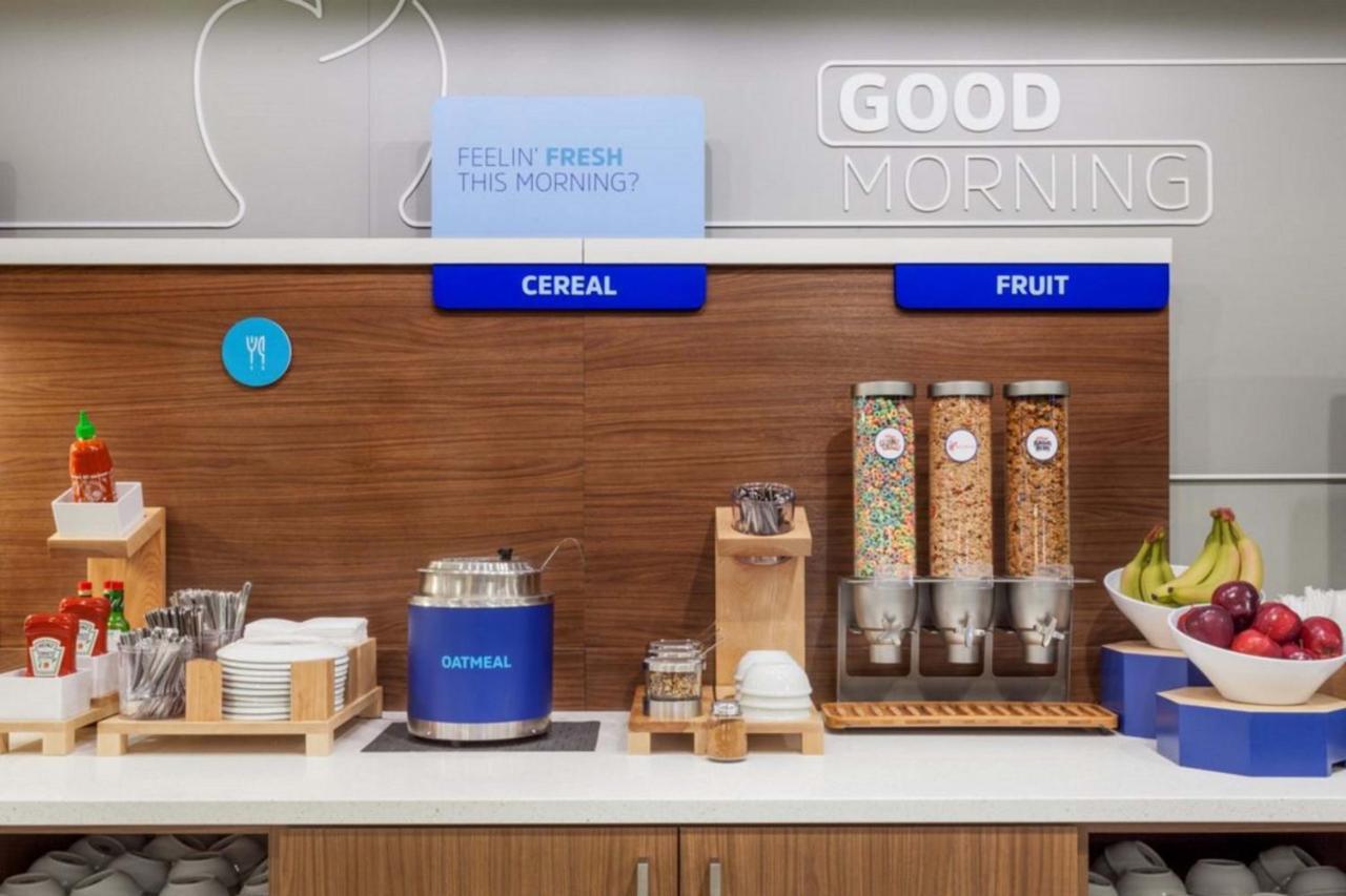 Holiday Inn Express & Suites Dyersburg By Ihg מראה חיצוני תמונה